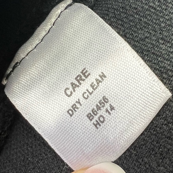 Madewell black shirt dress with zipper detail, pockets and leather trim. - Picture 12 of 13